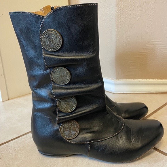 Livie and Luca Black Booties Size 7 Adult - Picture 1 of 10